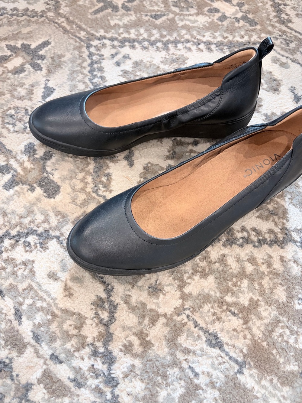 Vionic Black Leather Rounded Toe Slip-On Flats - Picture 2 of 6